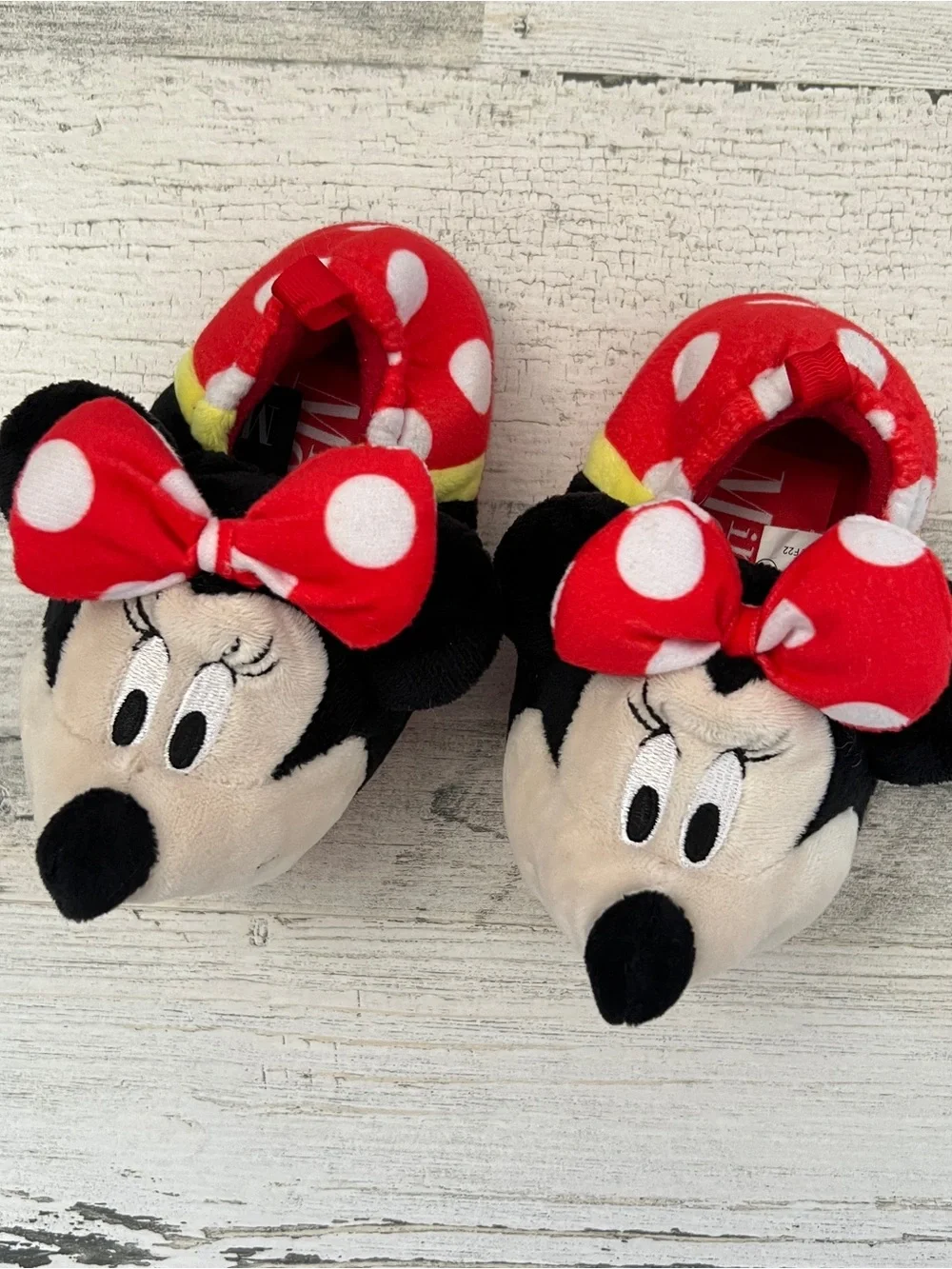 Disney Minnie Mouse Plush Slippers Baby Toddler Girls Size 5/6 Red Polka Dot